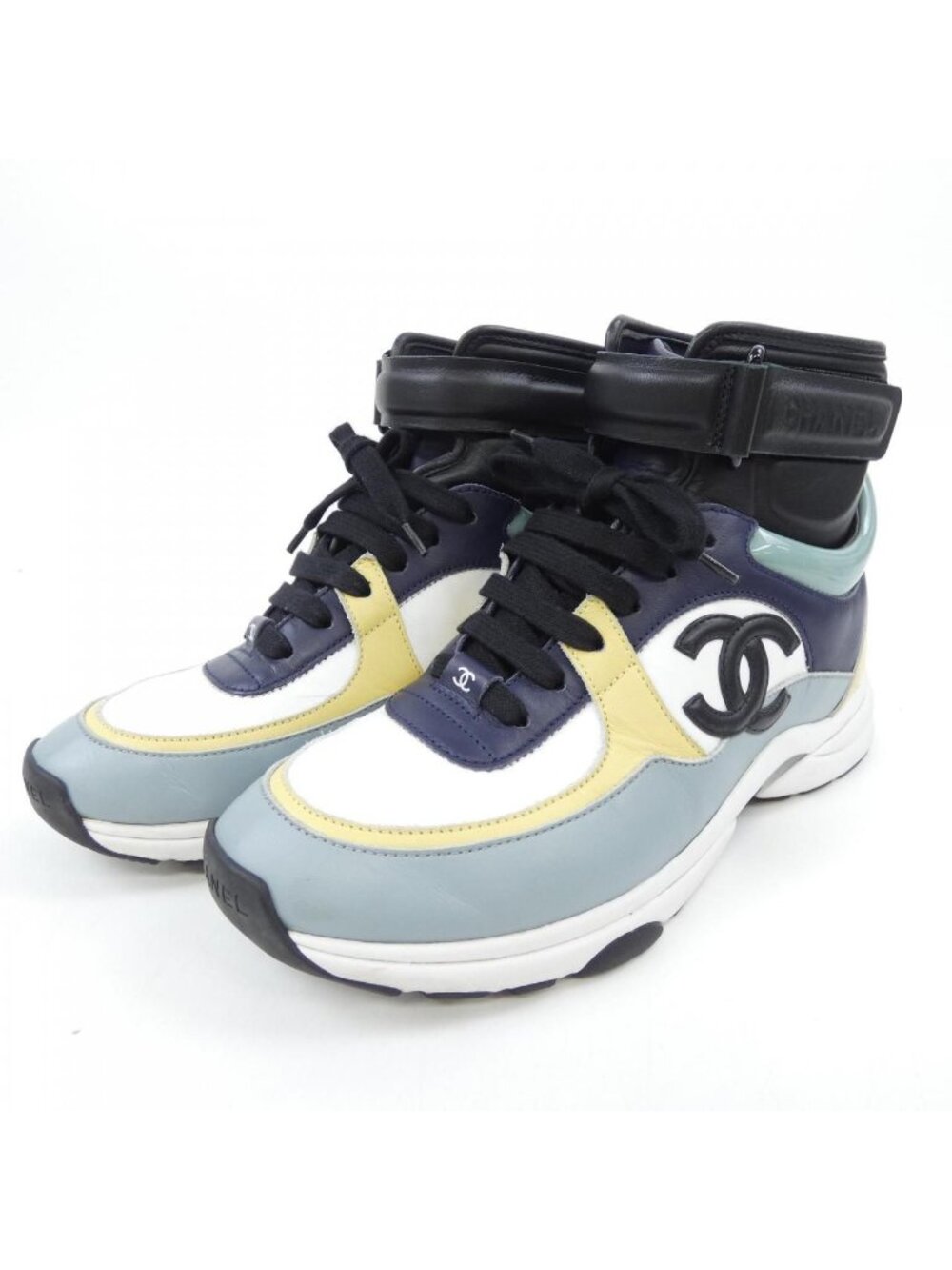 Chanel Sneakers Navy - Picture 3 of 6